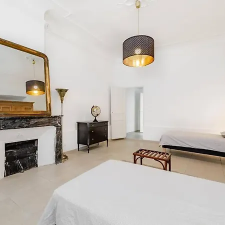 Crew House 10 Beds La Ciotat