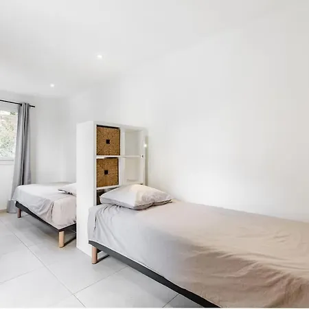 Crew House 10 Beds Apartamento La Ciotat