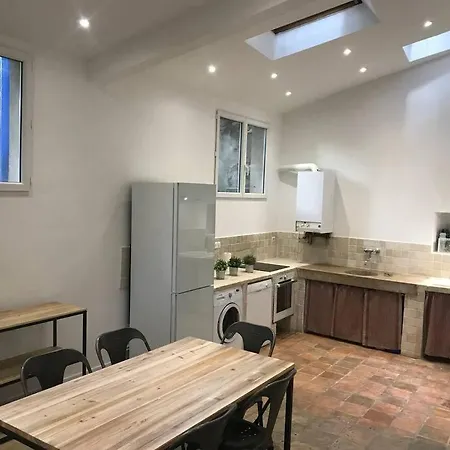 Crew House 10 Beds Apartamento La Ciotat