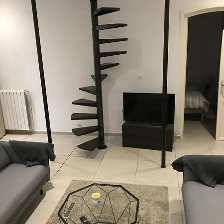 Crew House 10 Beds Apartamento La Ciotat