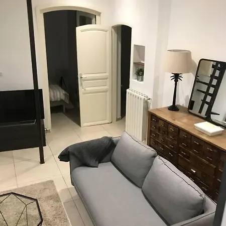 Crew House 10 Beds *
